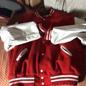🔥Holloway varsity jacket🔥
